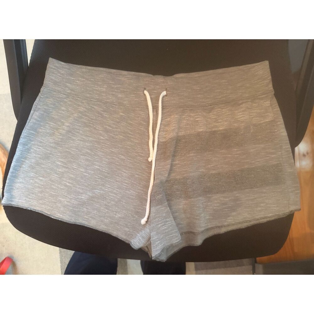 EUC Victoria's Secret PINK Gray Lounge Shorts Size Small
